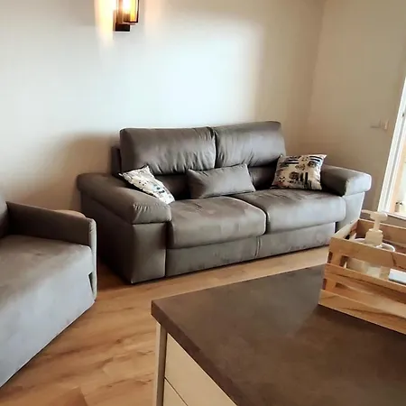 Sun View And Comfort At Tara Holiday home *