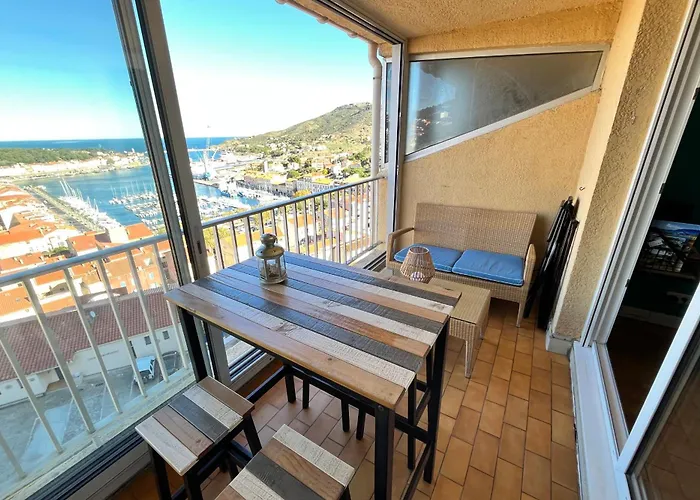 Sun View And Comfort At Tara Semesterbostad *